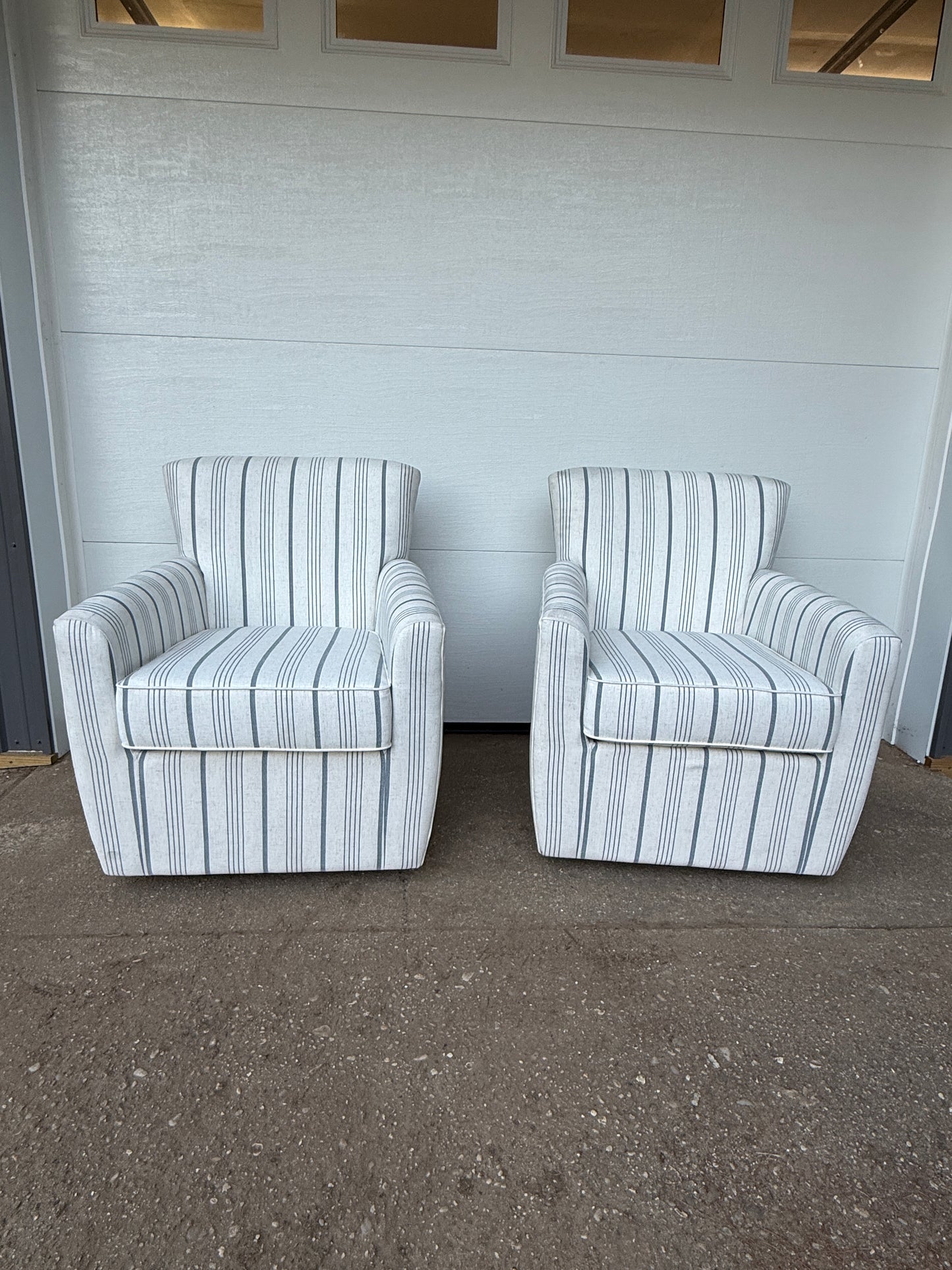Jofran Inc. Blakely Swivel Accent Chairs - Pair