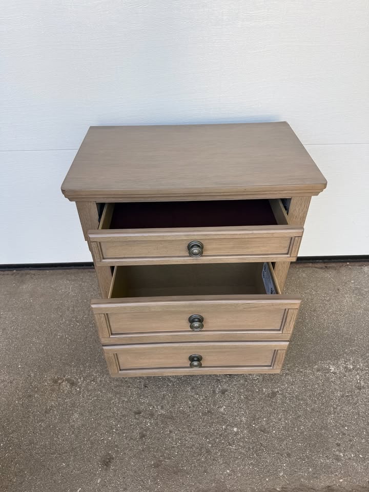 Homelegance Bethel Nightstand
