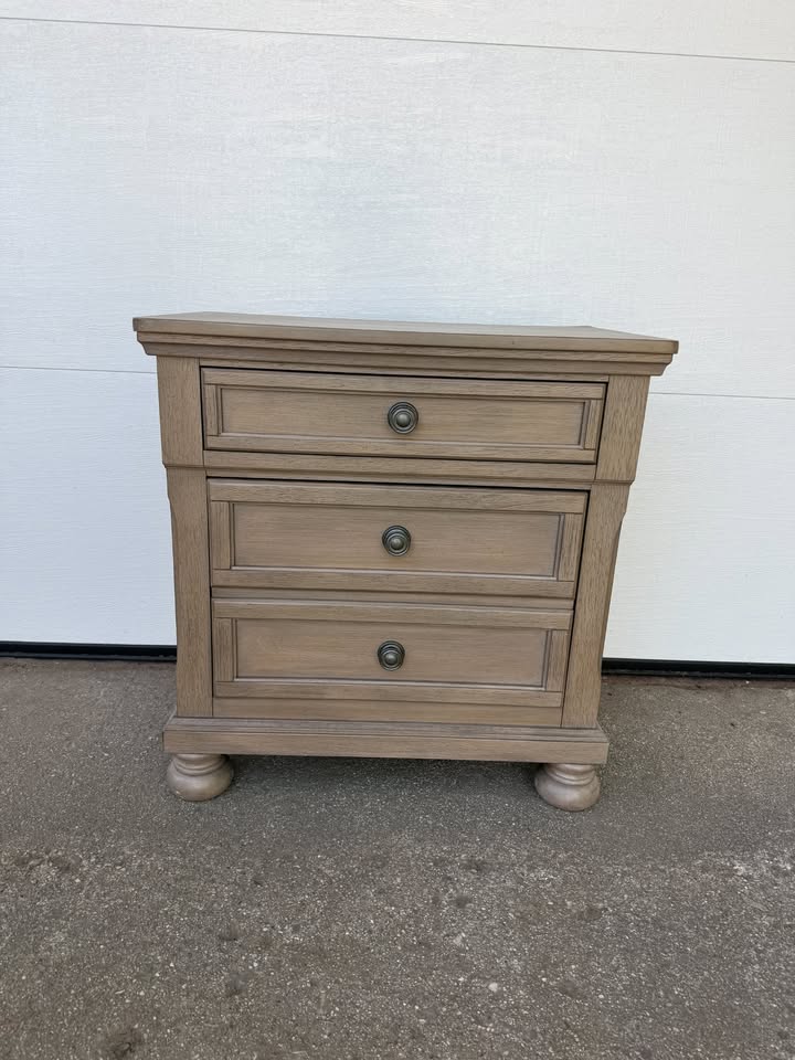 Homelegance Bethel Nightstand