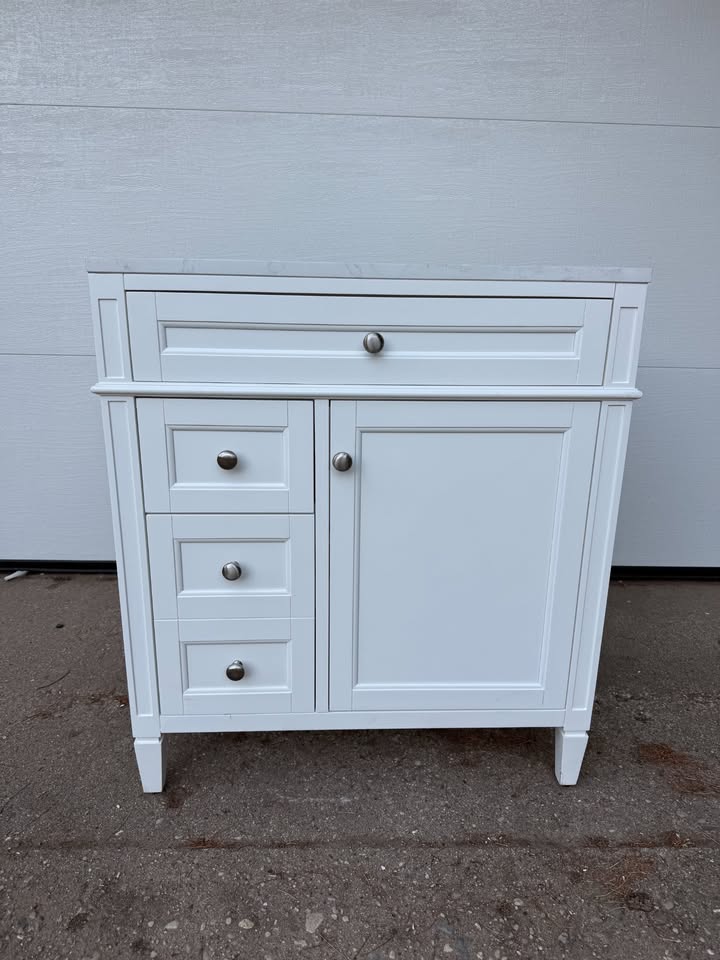 White Bathroom Vanity - 30in, Single Sink