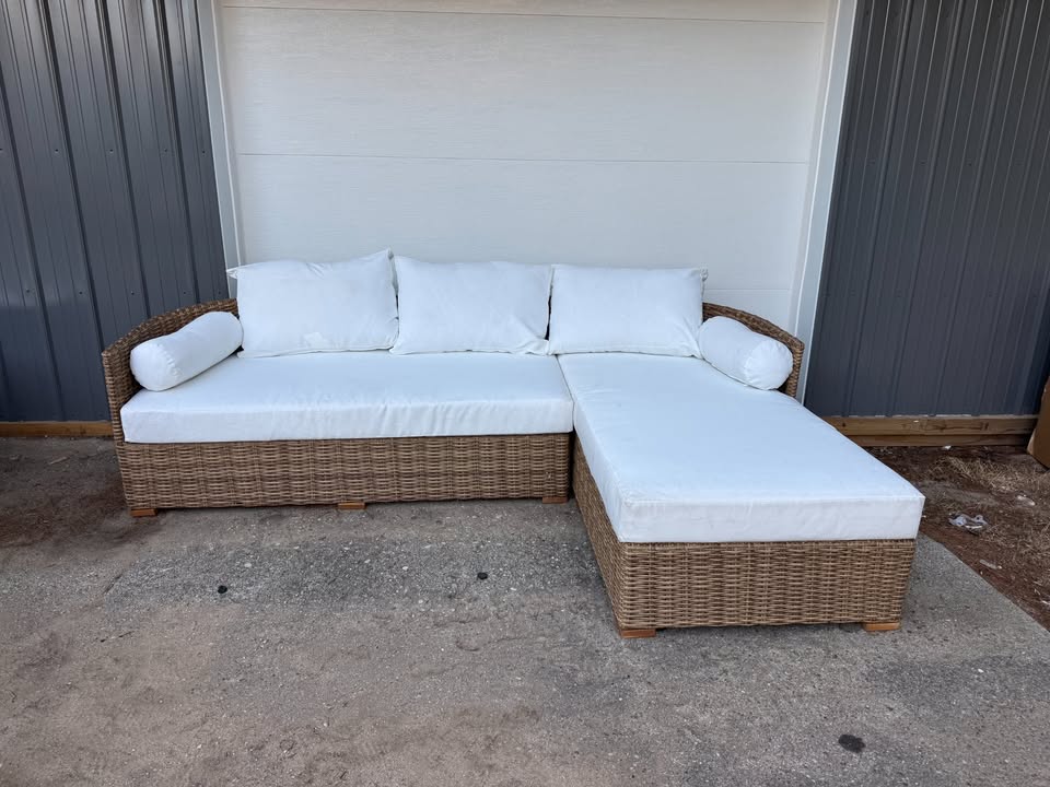 Maddie 100" Wicker Chaise Sectional