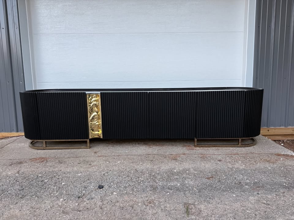 Lisbon Media Center - Matte Black